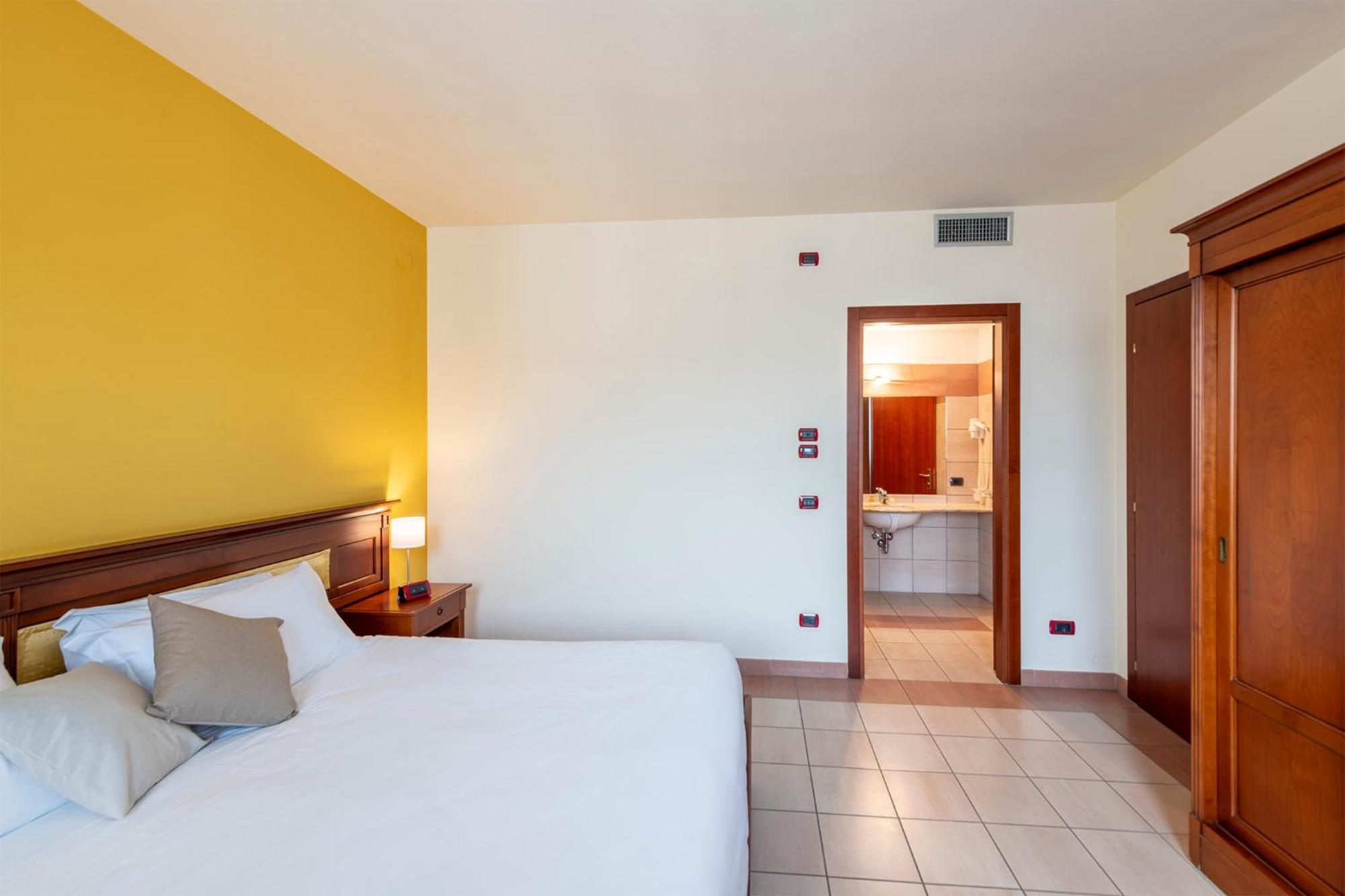 Hotel Vecchio Casello Castelleone Extérieur photo