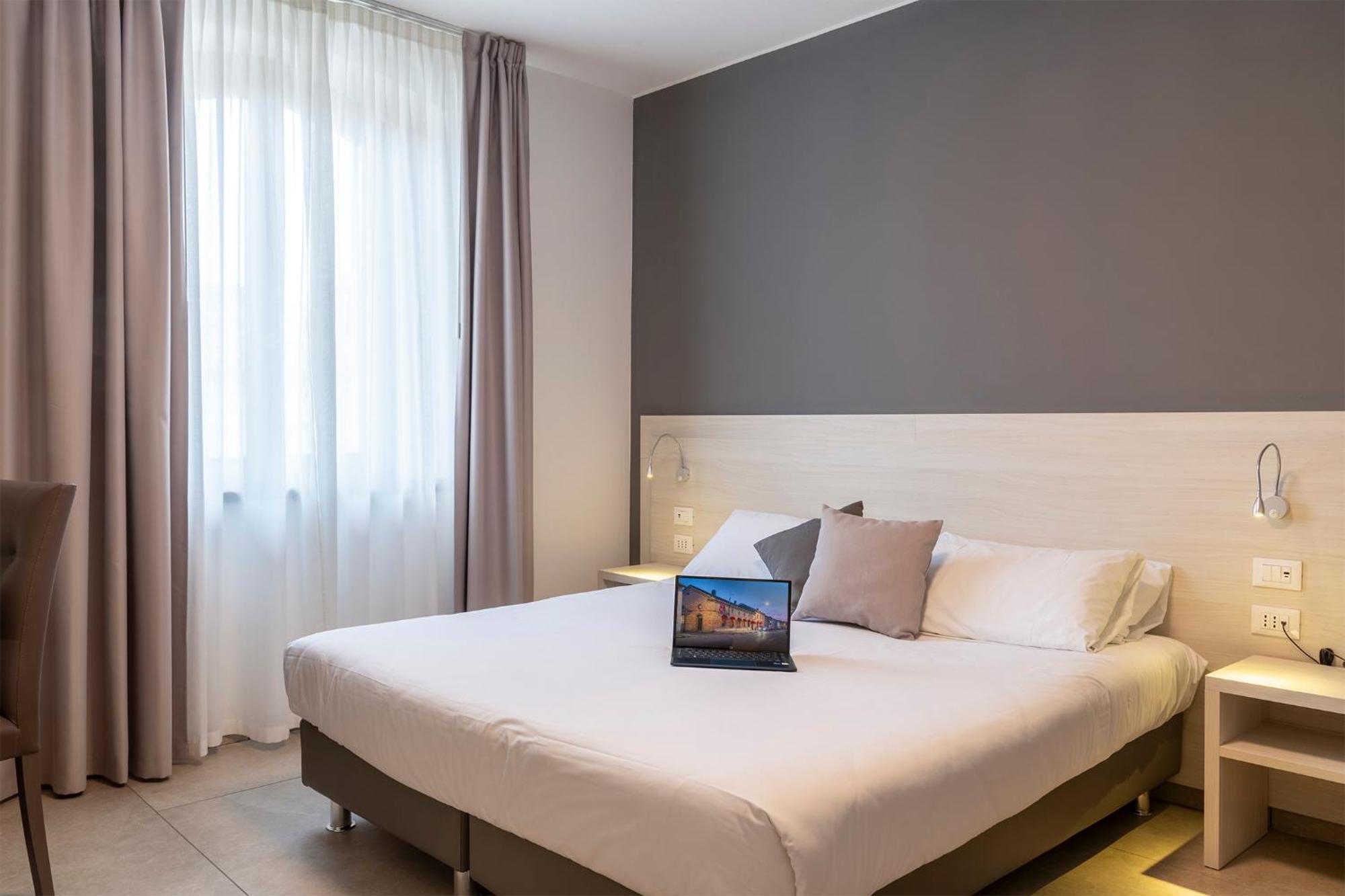 Hotel Vecchio Casello Castelleone Extérieur photo