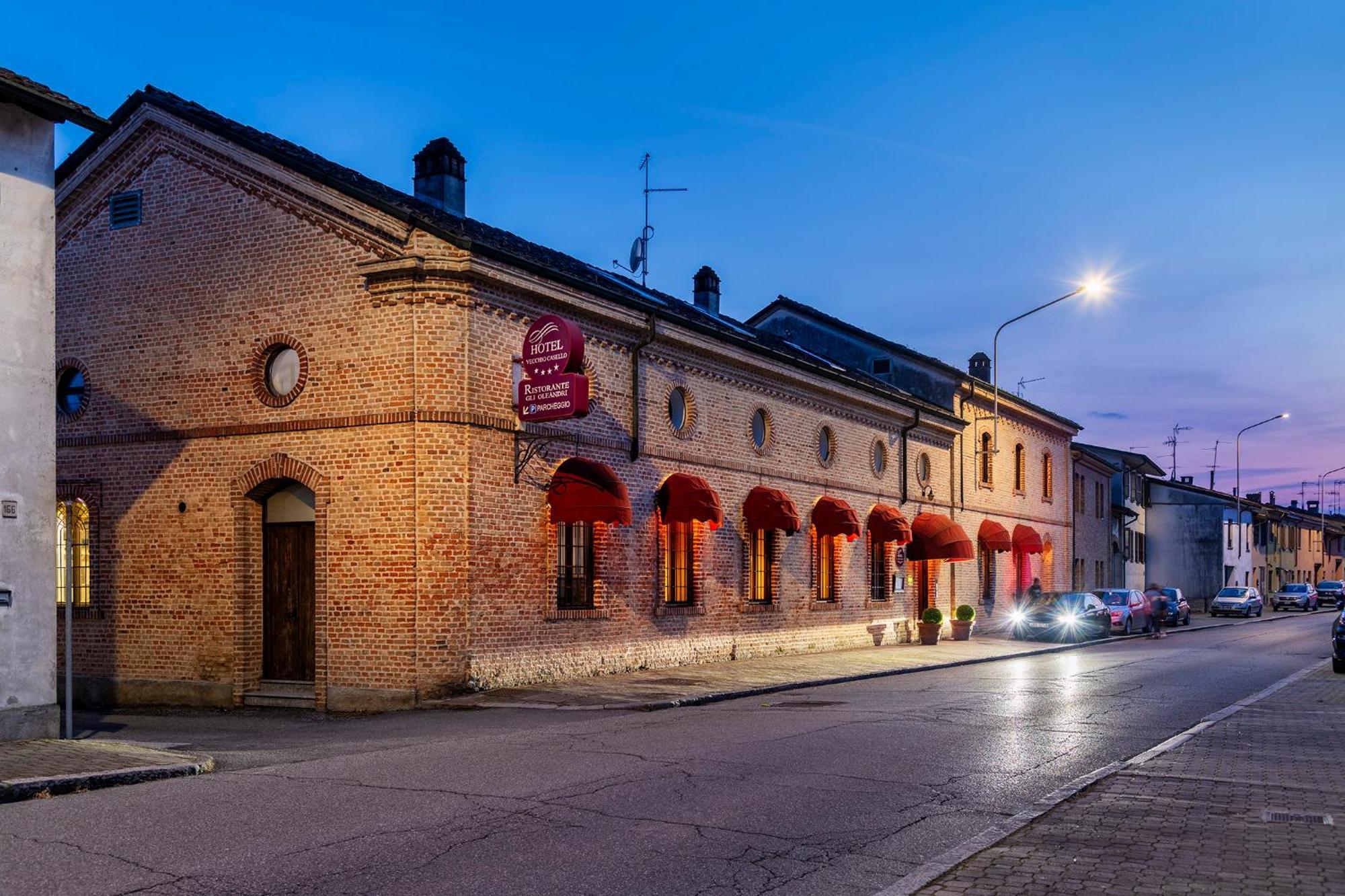 Hotel Vecchio Casello Castelleone Extérieur photo